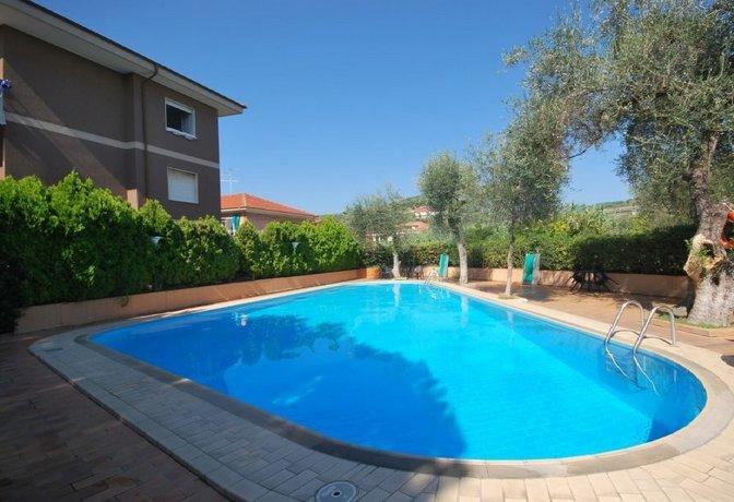 Casa Vacanze Orchidea Leilighet Diano Marina Eksteriør bilde